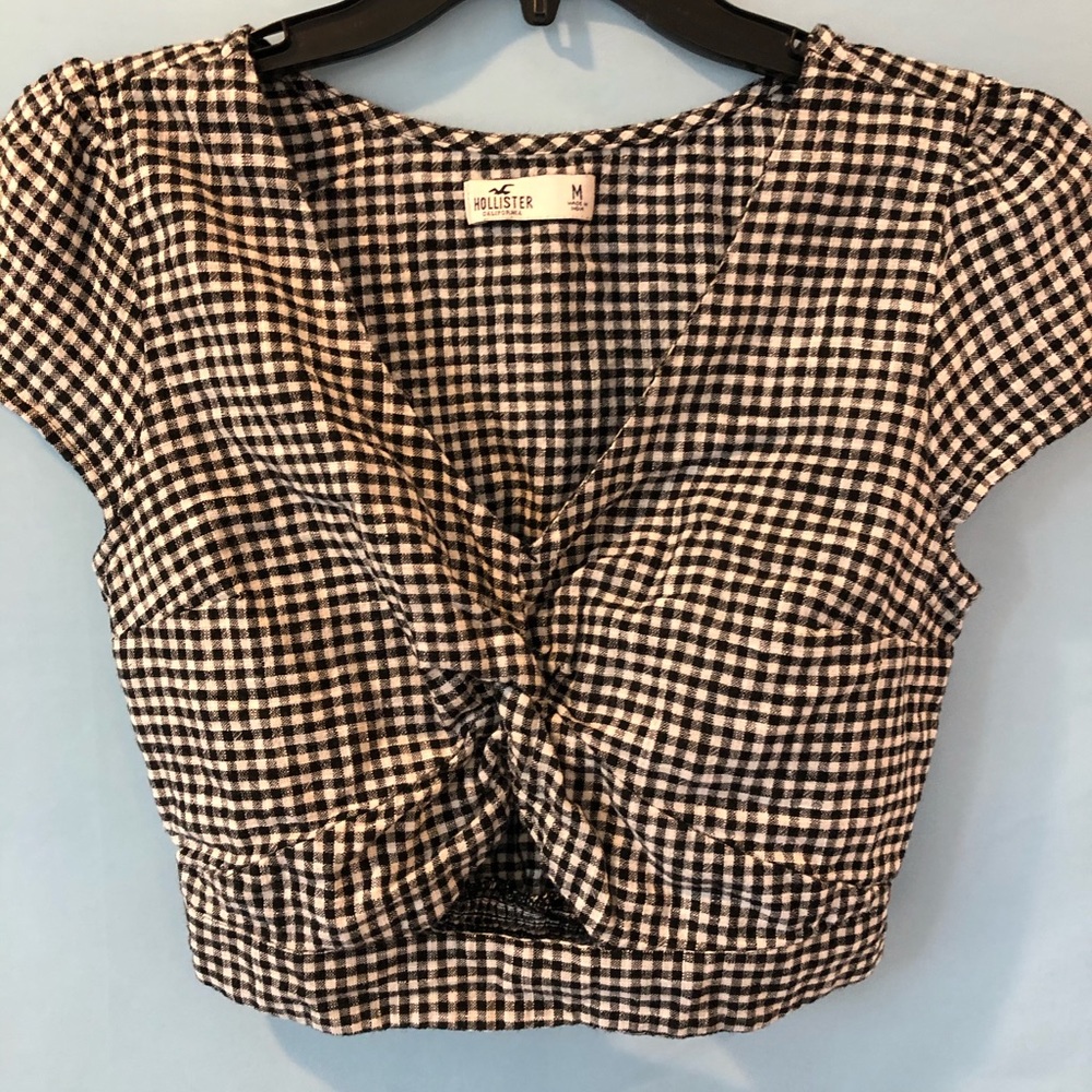 Hollister crop top